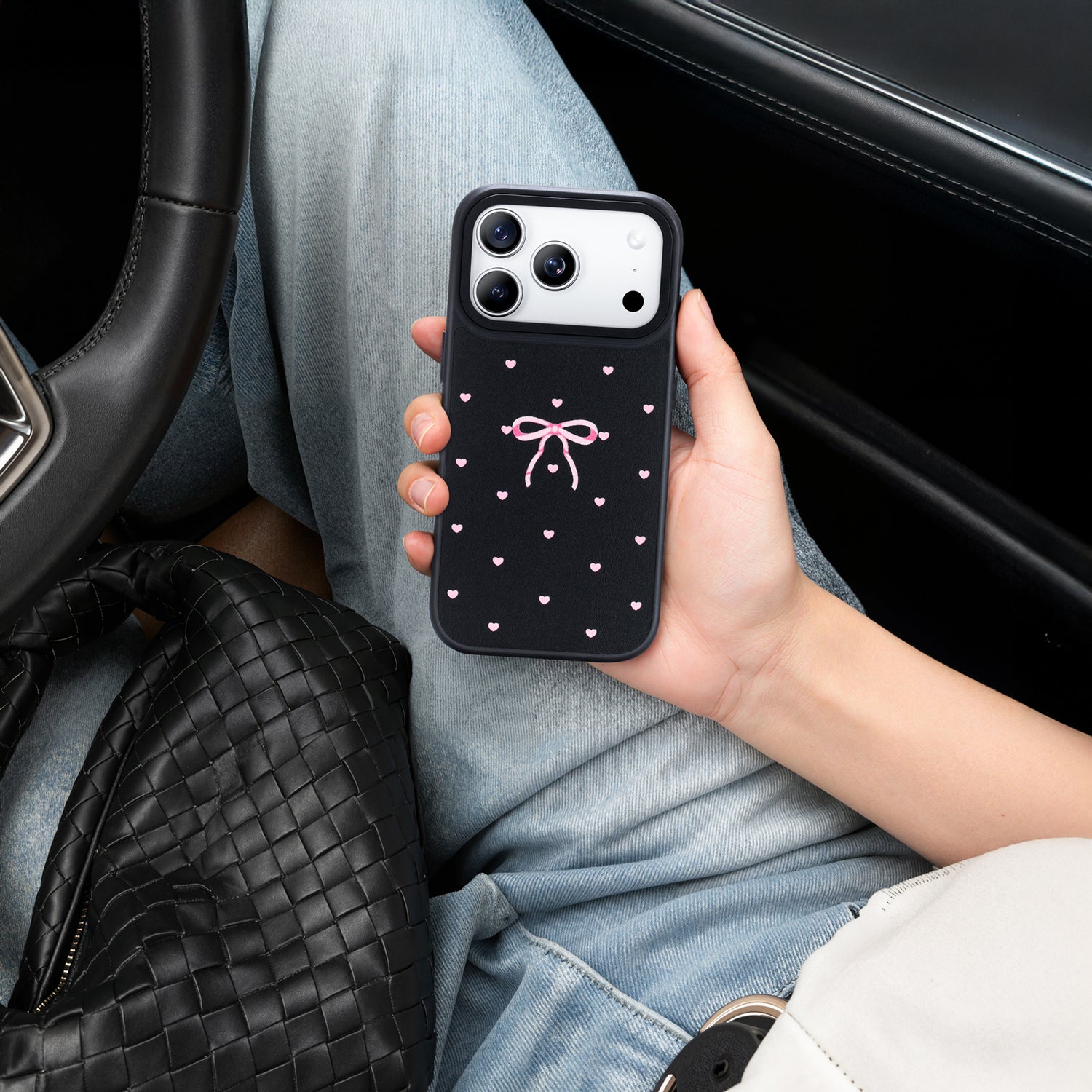 NIMASO iPhone 17/Pro/Pro Max/Air用 ケース MagSafe対応 かわいい おしゃれ 耐衝撃 ワイヤレス充電対応(ファンシーシリーズ)リボン柄 ブラック