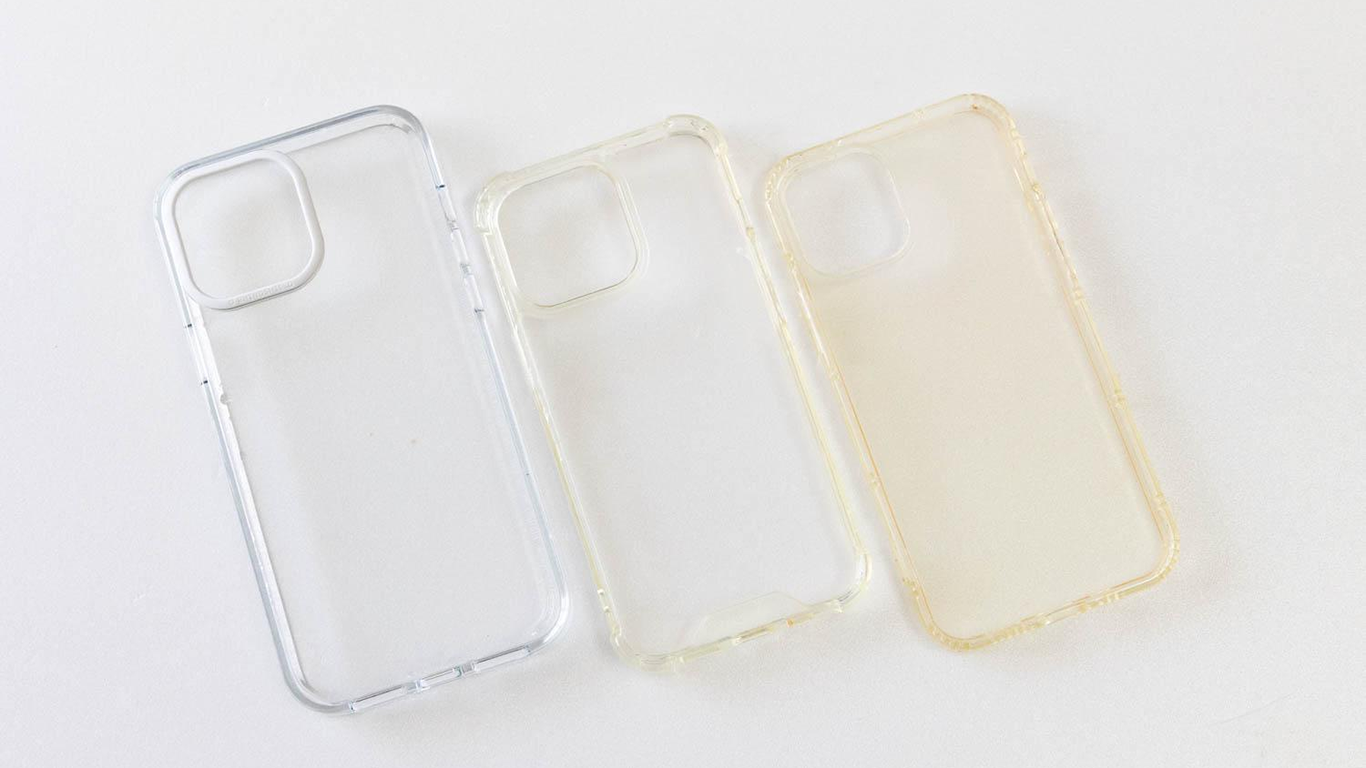 iPhone 17 クリアケースはなぜ黄ばむ？原因と落とし方・対策