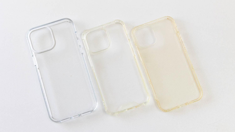 iPhone 17 クリアケースはなぜ黄ばむ？原因と落とし方・対策