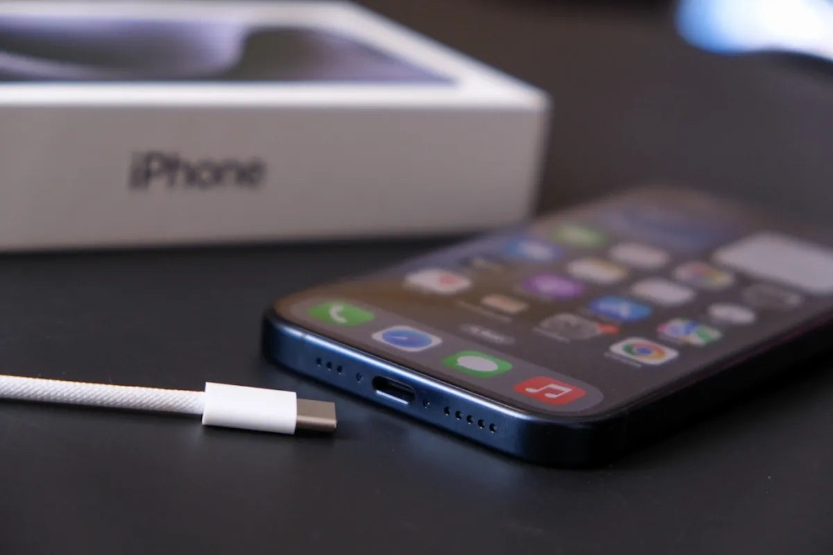 iPhone 16の充電速度が最高45W？新しい充電技術の詳細まとめ